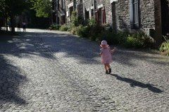 Seule au monde ©Raymond Roux